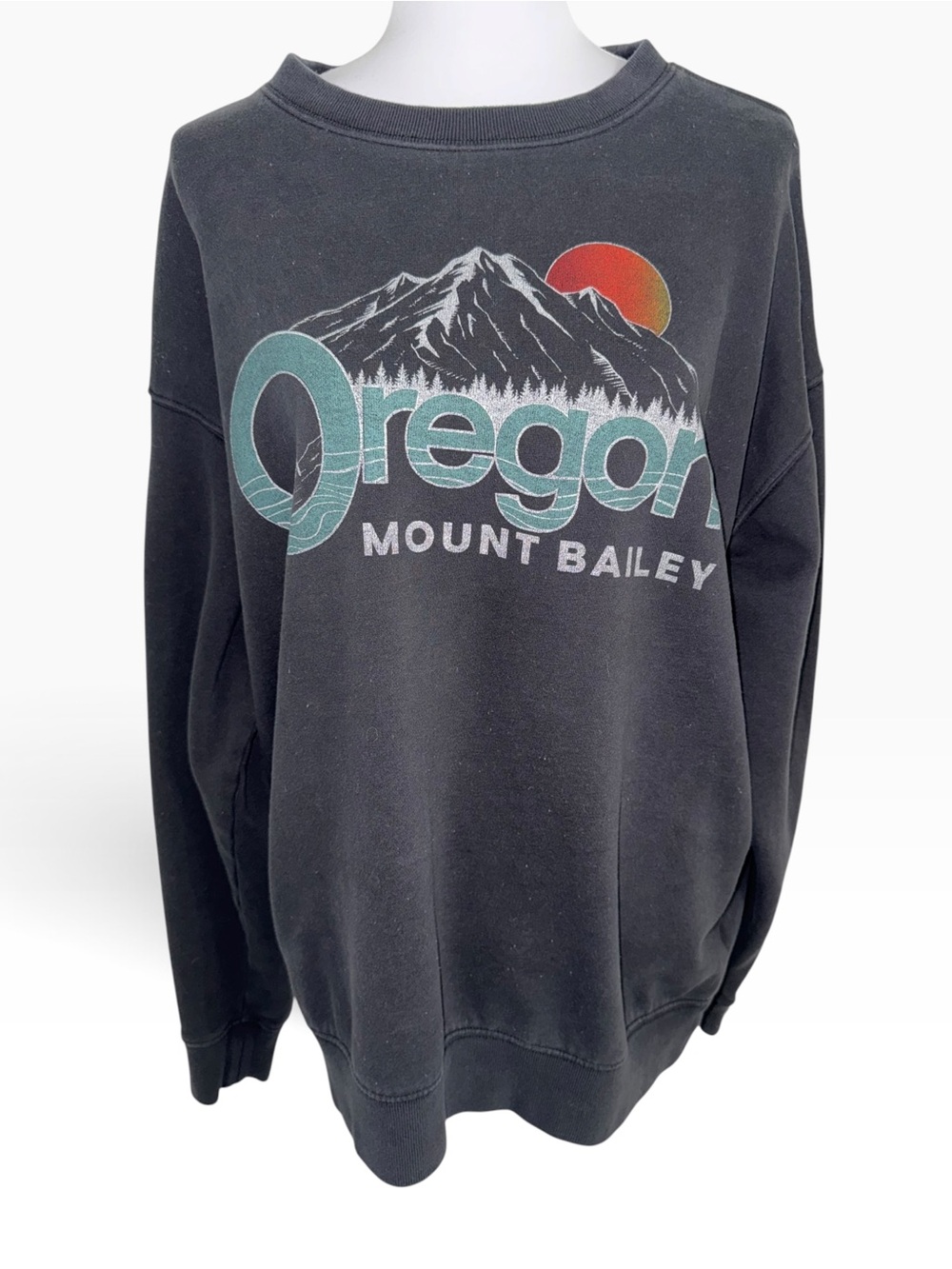 Aeropostale Oregon Mount Bailey Graphic Sweatshirt Large Black Mountain Crewneck